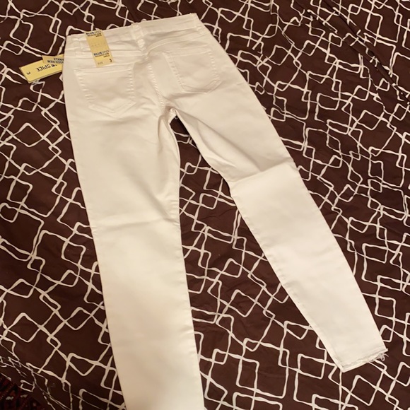 Stretchy Skinny Jeans - Picture 4 of 6